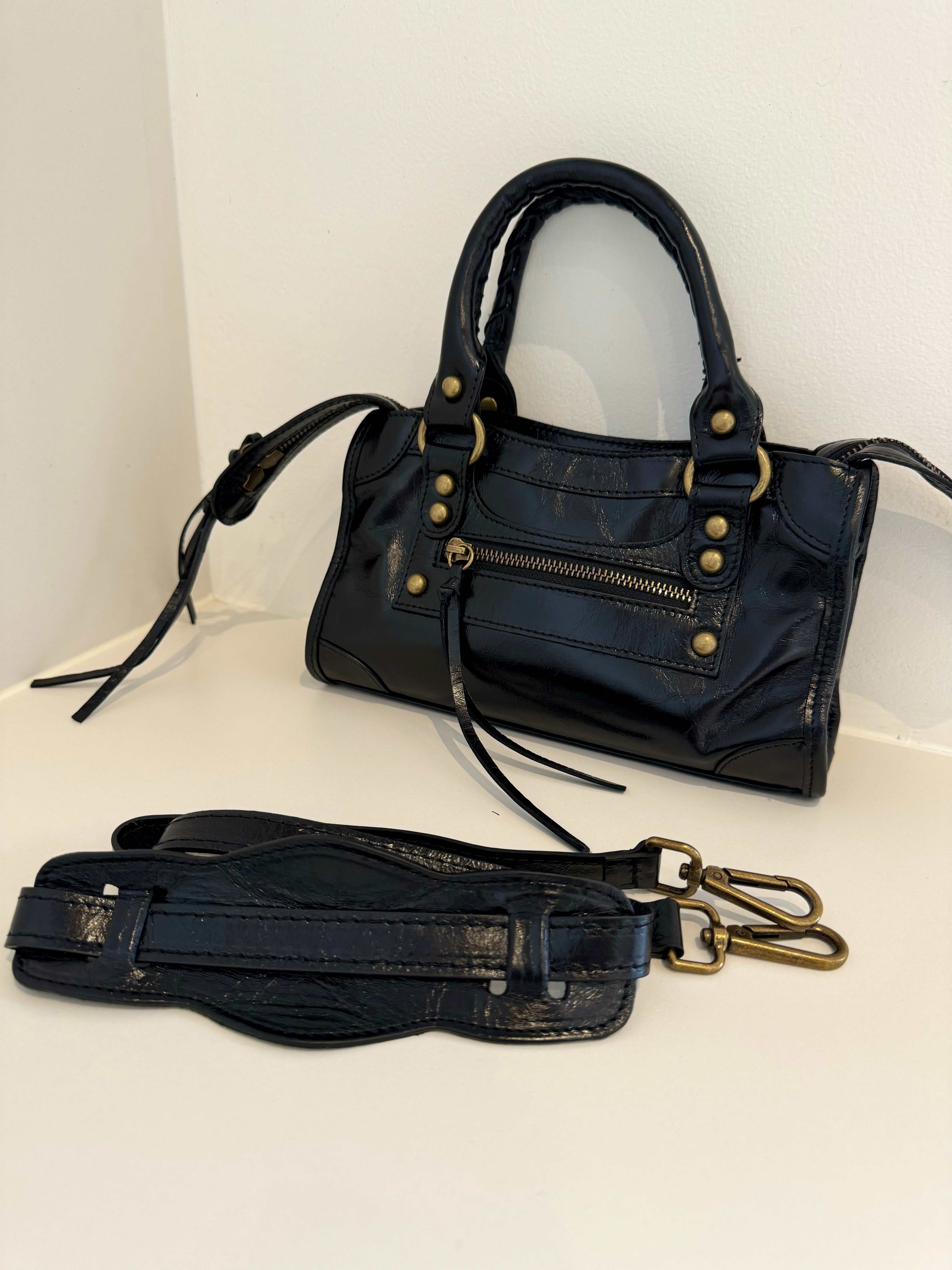 Sac Baby Saga Noir en cuir