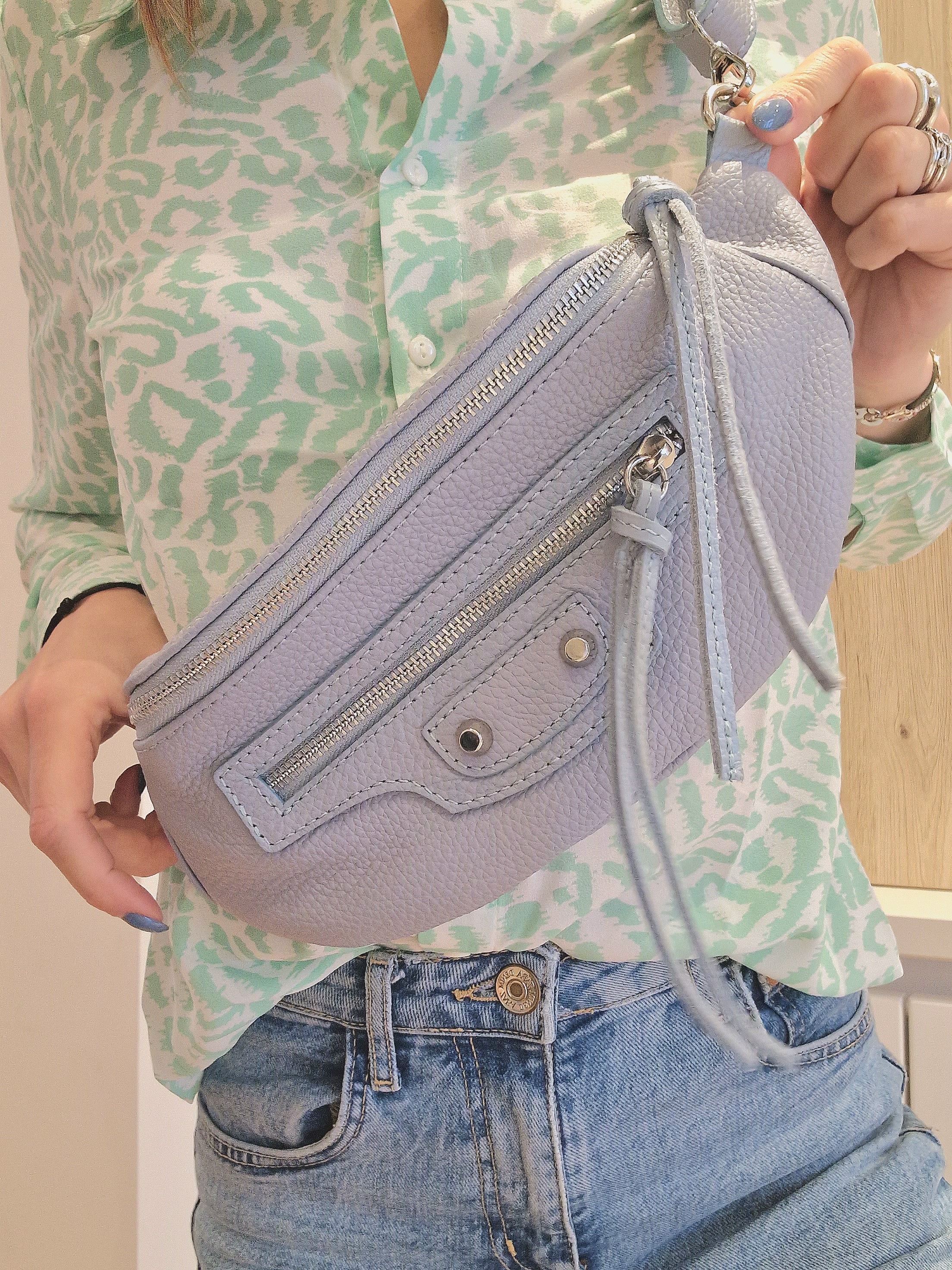 Sac banane Bleu en cuir